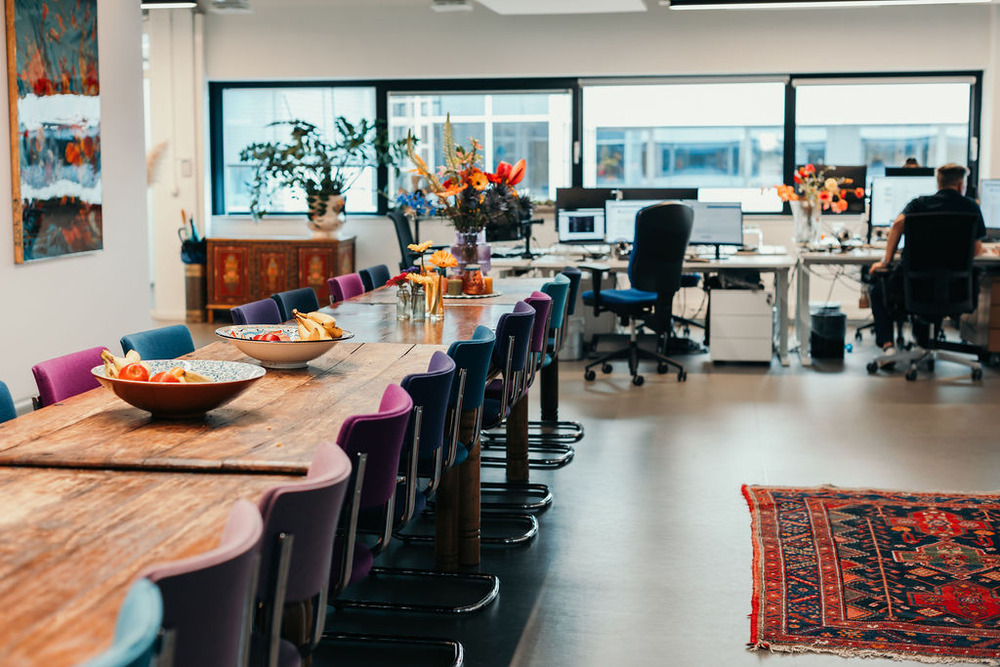 Smartengeld - Buiten gerechtelijke kosten - Functieverlies - Mediation - Zaandstad - Letselschade berekenen - Uw schadevergoeding berekenen - Letselschade door gladde (natte) vloeren in gebouwen | Hofmans Letselschade